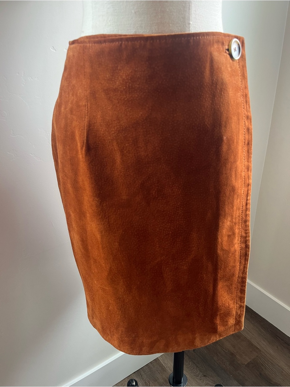 Vintage Harold’s Cognac Suede Wrap Skirt Size 4 Leather Pencil Skirt